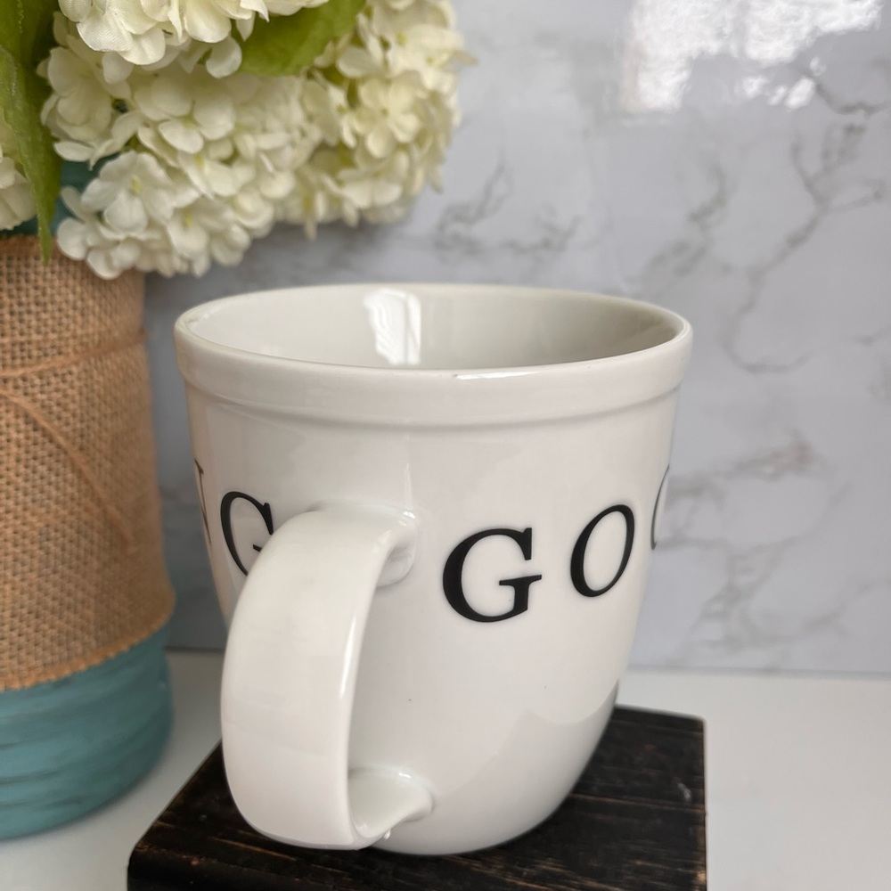 Like New GOOD MORNING SEATTLE Space Needle Coffee Mug White/Embossed Letters - Picture 5 of 7